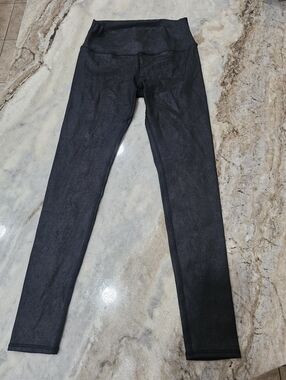 Alo Yoga Metallic High-Waist Crackle Leggings Sz Medium Black  RARE